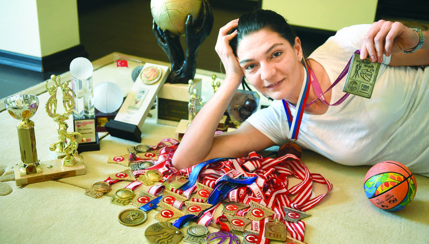 Nevriye Yılmaz: Kadın sporcuya bakışı değiştiremedik