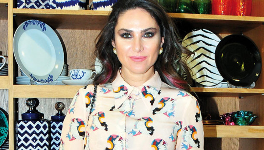 12 yaş (Ayşe Kucuroğlu)