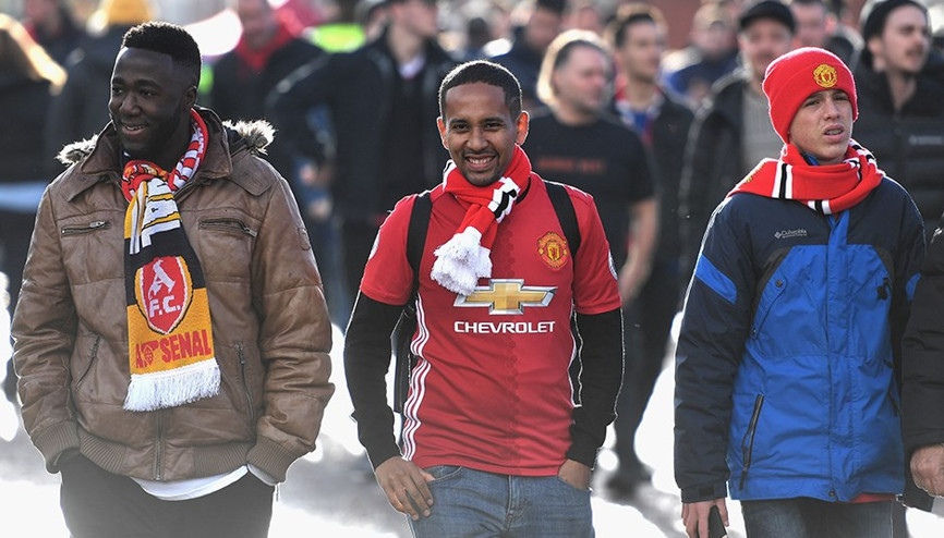 Old Trafford tuvaletinde 1 gece