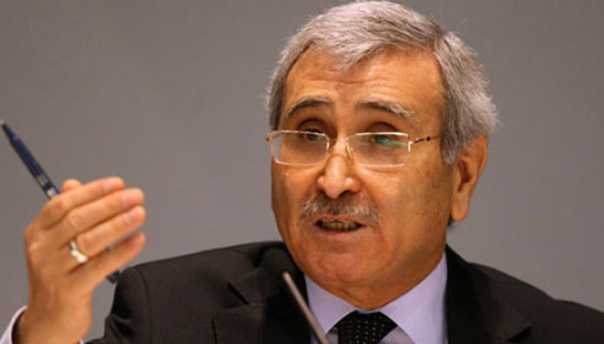 Eski Başkan Yılmaz: “Merkezi cesaretinden dolayı alkışlamalıyız” Eski Başkan Yılmaz: “Merkezi cesaretinden dolayı alkışlamalıyız”