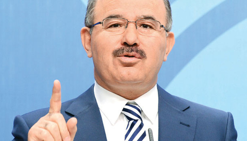 Bürokratına tazminat ödedi