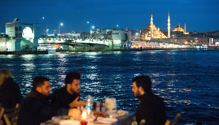 Karaköyü bir de bu mekanlarla keşfedin