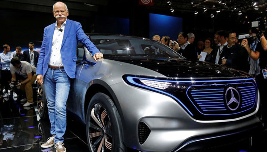 Zetsche: Geleceğin otomobili kalp krizini anlayacak