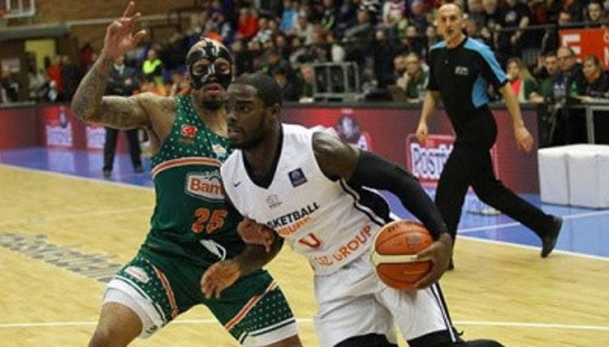 Banvit deplasmanda boyun eğdi