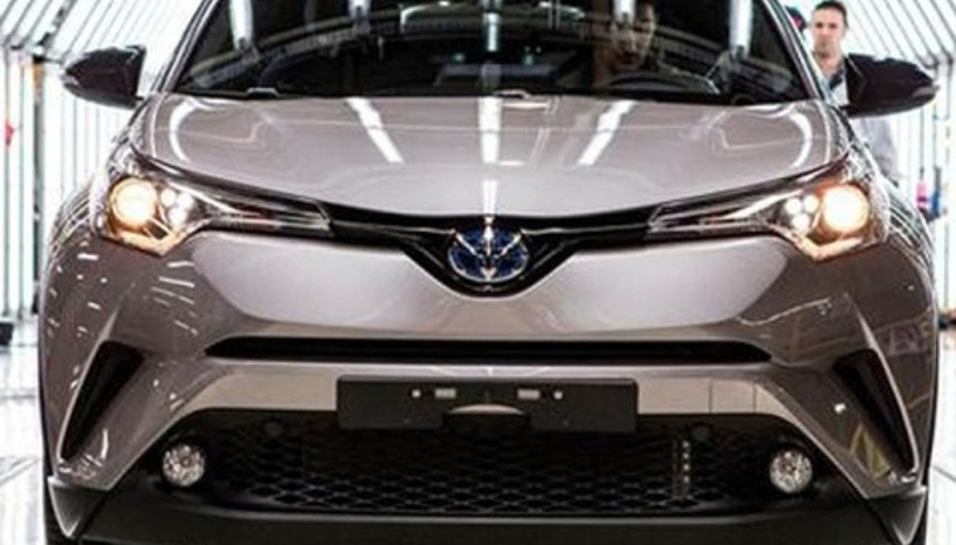 Adapazarında Toyota C-HRnin üretimine başlandı Adapazarında Toyota C-HRnin üretimine başlandı