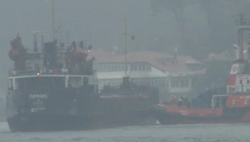 Boğazda tanker rotasından çıktı