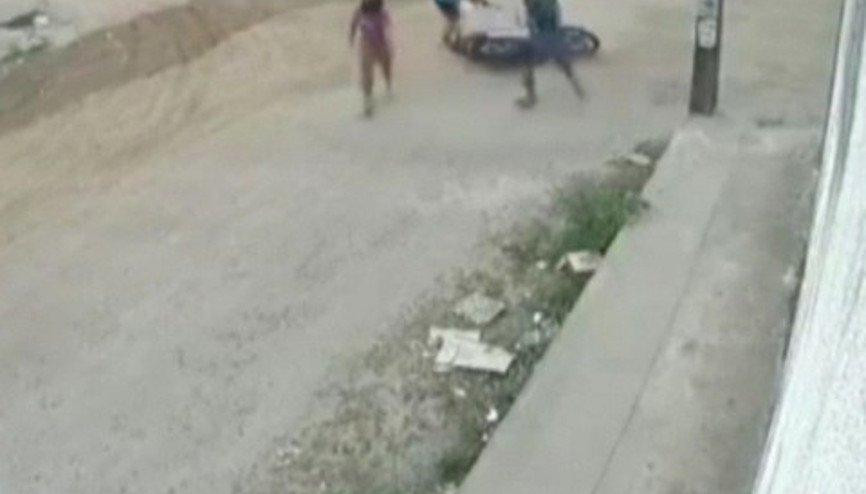 Silahlı gaspçılar adamı böyle vurdu