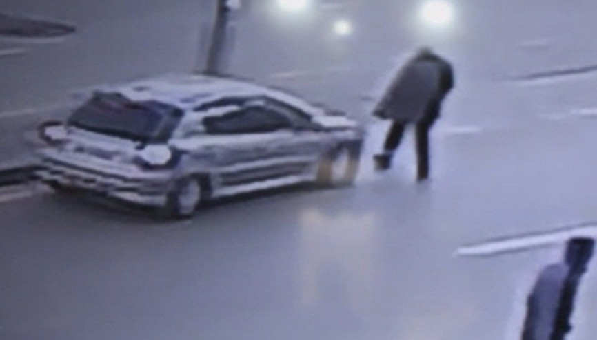 Gölbaşındaki trafik kazaları güvenlik kameralarına yansıdı Gölbaşındaki trafik kazaları güvenlik kameralarına yansıdı