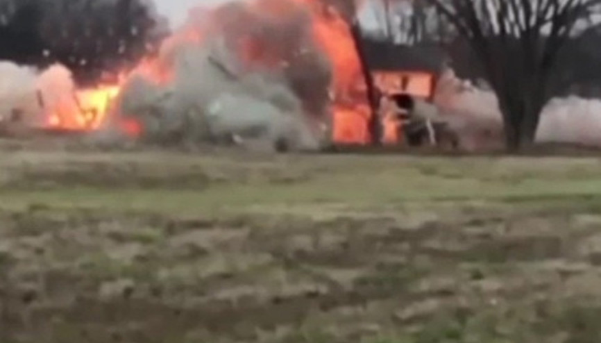 Yıkımına karar verilen ev havaya uçuruldu