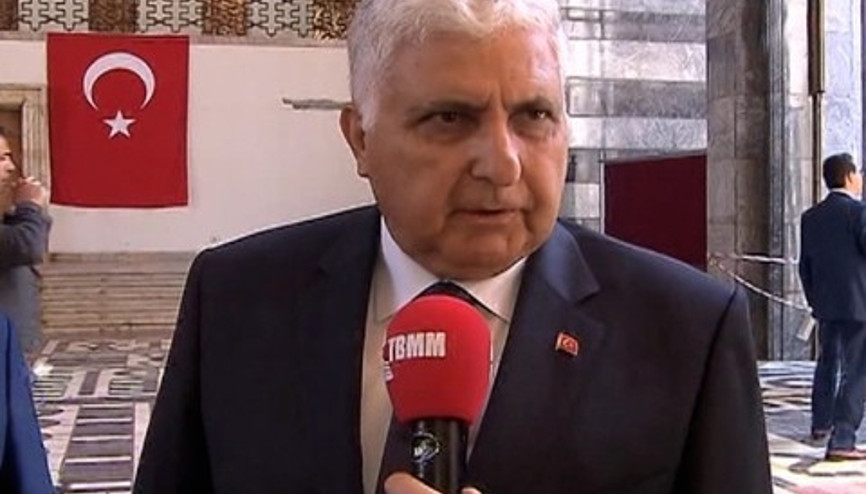 Necdet Özel: Meclisi görüp hayrete düşmemek elde değil