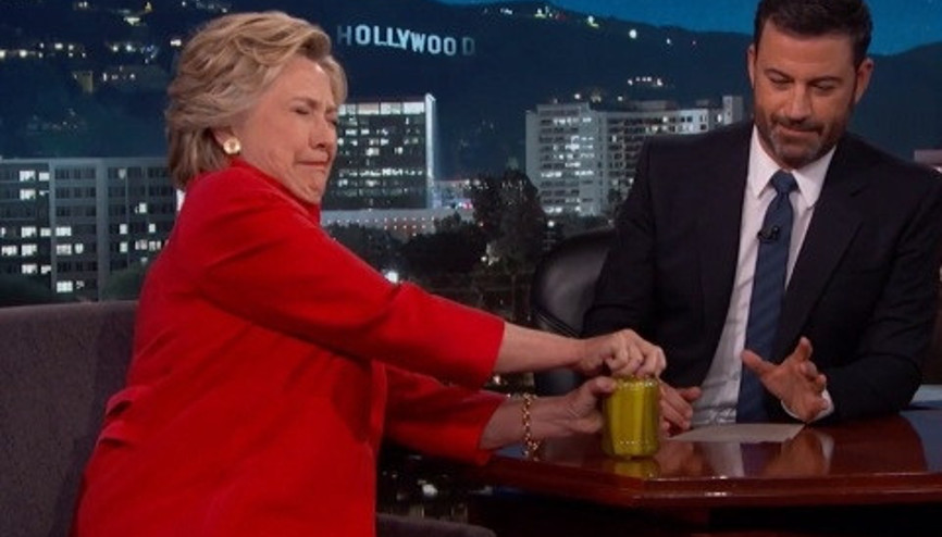 Hillary Clintondan güç gösterisi