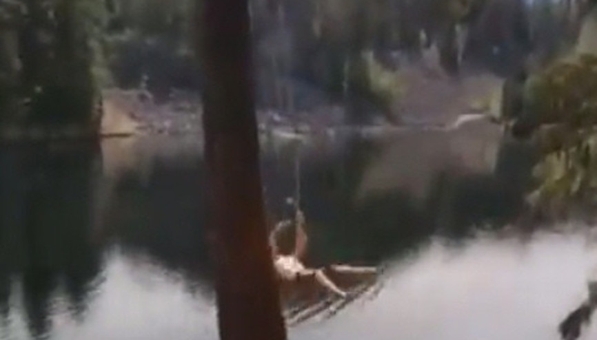 İple suya atlayan adam ağacı sonradan fark etti