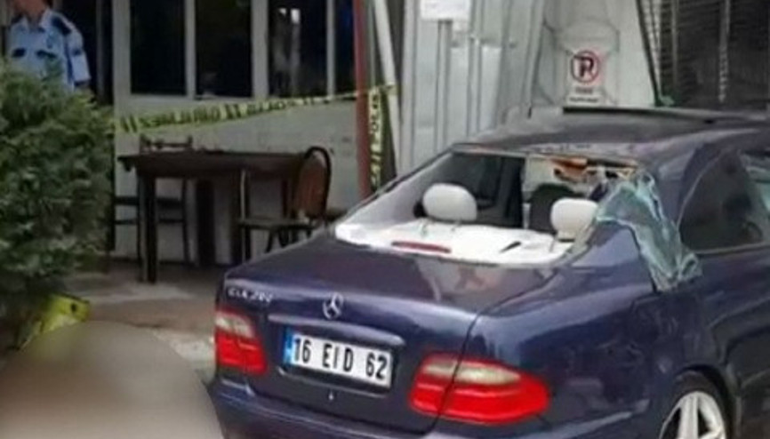 Genç iş adamı nişanlısının yanında infaz edildi