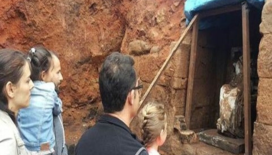 Kibele’yi 10 bin kişi ziyaret etti