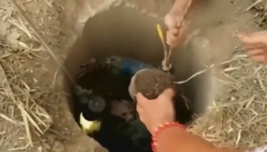 Kuyuya düşen çocuğu böyle kurtardılar