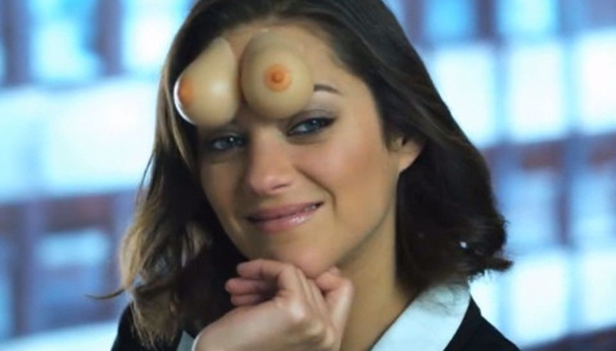 Marion Cotillard’dan iş yerlerindeki tacize tepki videosu
