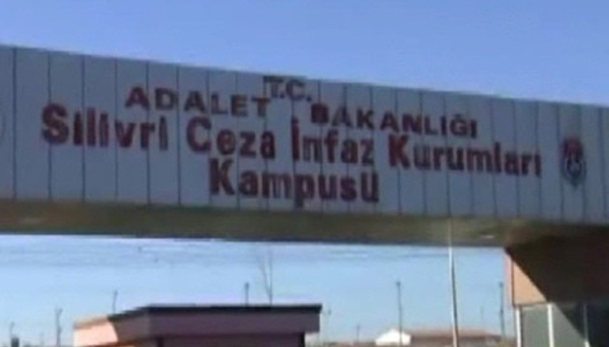 Silivri Cezaevindeki FETÖ operasyonunun görüntüleri ortaya çıktı Silivri Cezaevindeki FETÖ operasyonunun görüntüleri ortaya çıktı