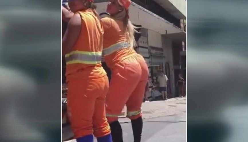 Twerk yapan Brezilyalı çöpçüler