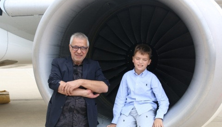 11 yaşında Boeing 737 uçurdu
