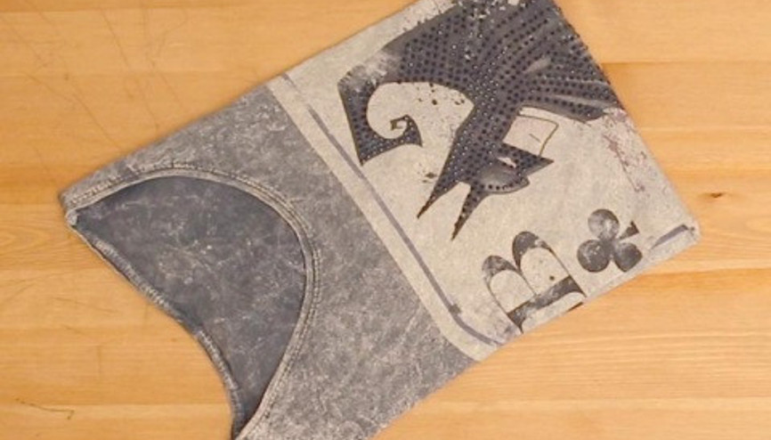 Tişört katlamanın en kolay yolu - Yaparım Bilirsin