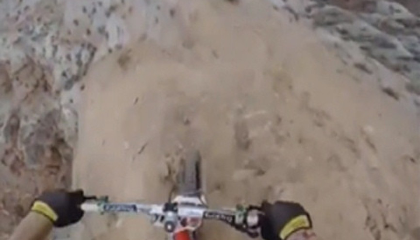 Adrenalin dolu dağ bisikleti sürüşü