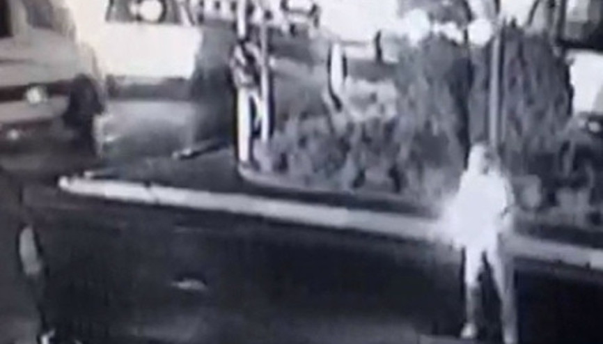 El yapımı patlayıcıyla saldırı güvenlik kamerasında