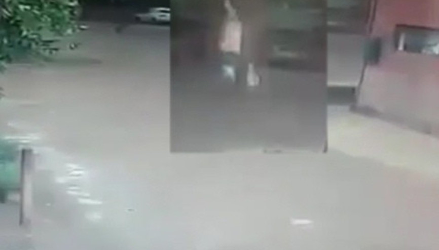 Genç kadına yıldırım çarptı