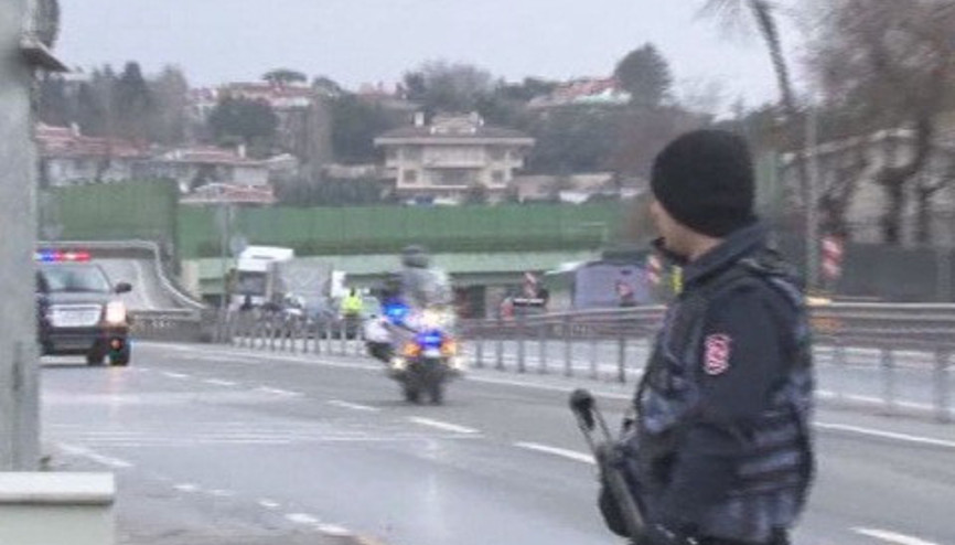 Cumhurbaşkanı Erdoğanın geçişi sırasında panik