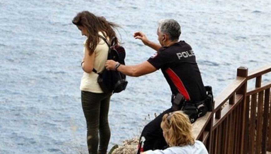 Polis ölümün kıyısından çekip aldı