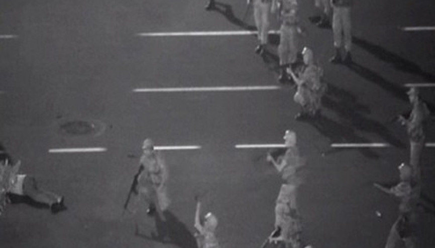 Darbeciler sivillerin üzerine böyle kurşun yağdırdı