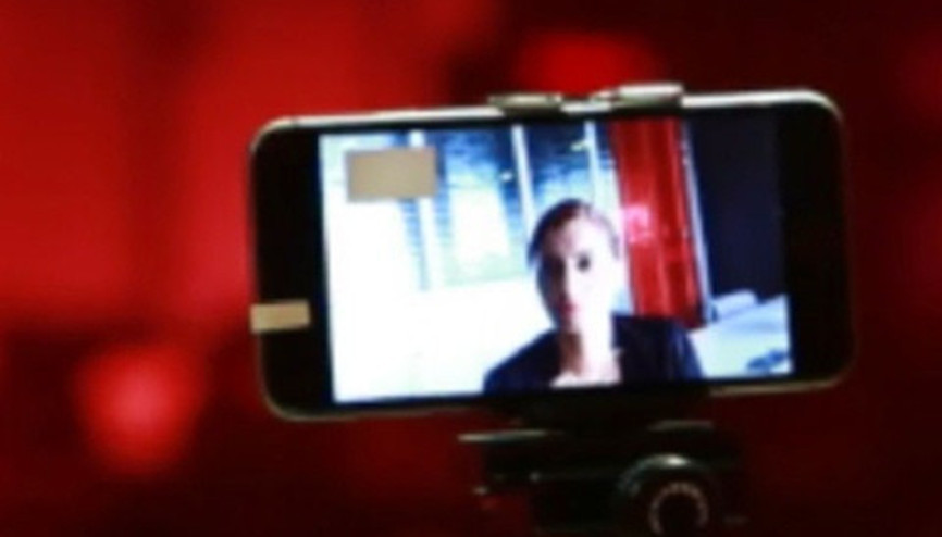 Hande Fıratı duygulandıran soru Hande Fıratı duygulandıran soru