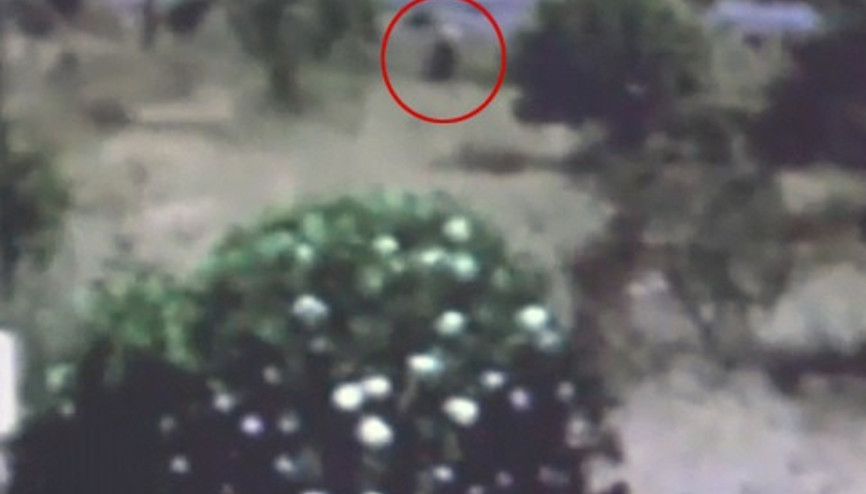 Darbeci asker kadın kılığında kameralara takıldı