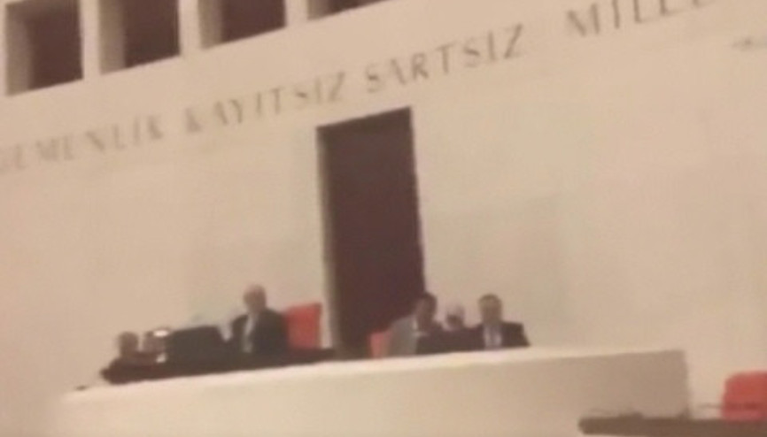TBMMye Bomba Düşmesi Sırasında Salonda Kameralar Kayıttaydı