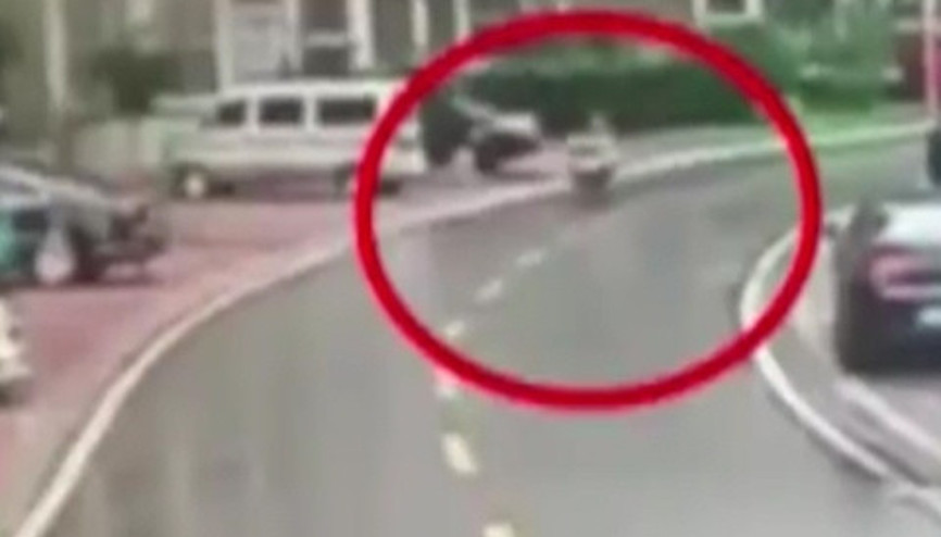 Motosikletlinin başına gelen pişmiş tavuğun başına gelmedi Motosikletlinin başına gelen pişmiş tavuğun başına gelmedi