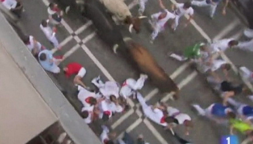 Boğanın boynuzundan inanılmaz kurtuluş