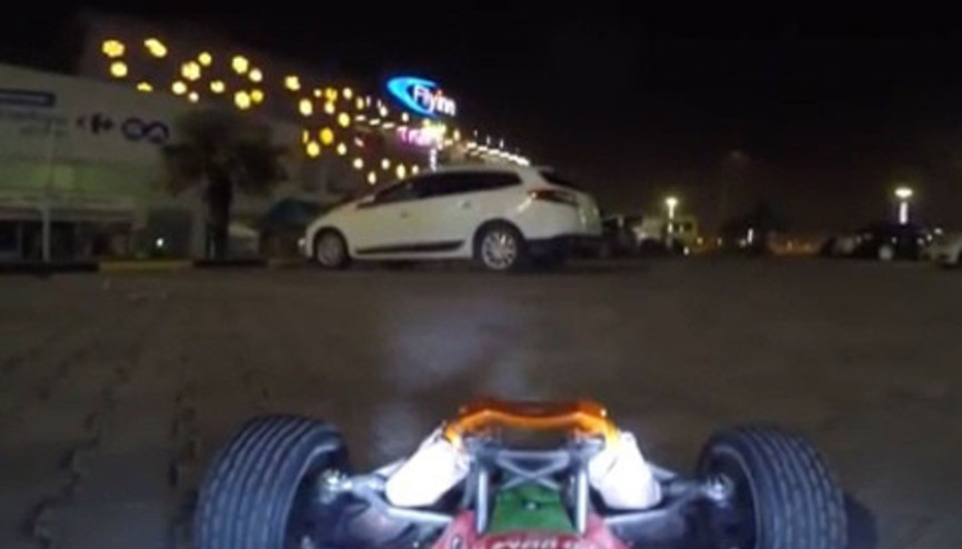 İstanbul sokaklarını turlayan oyuncak