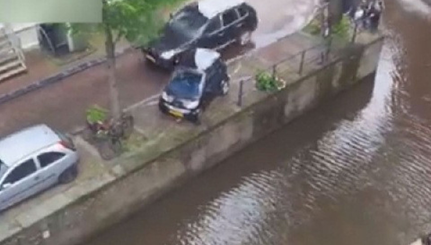 Polisin kovaladığı sürücünün yaptığı ilginç kaza