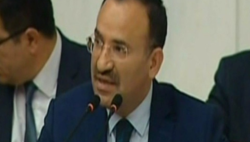 Bekir Bozdağdan Atatürk Havalimanındaki patlama ile ilgili açıklama Bekir Bozdağdan Atatürk Havalimanındaki patlama ile ilgili açıklama