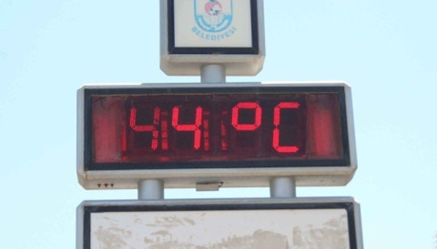 Muğla Ortacada termometreler 44 dereceyi gösterdi
