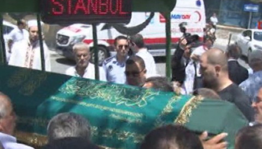 Hakkı Devrim son yolculuğuna uğurlandı