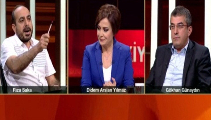 Rıza Saka: Sonuna kadar mini eteğiyle...