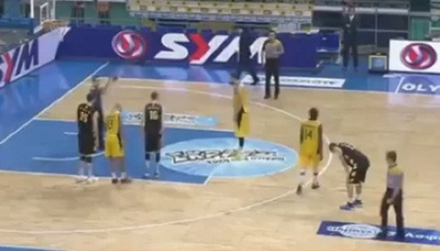 Olaylı maç 3’e 3 tamamlandı