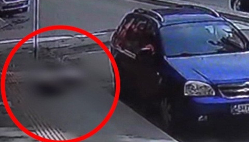 Çocuğun 5inci kattan düşmesi kamerada