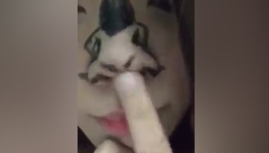 Rihanna hayranı burnuyla twerk yaptı