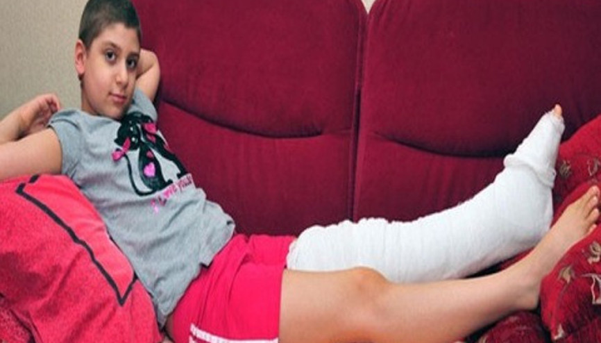 Hamiyet, havuza dizini çarpınca kanserden kurtuldu Hamiyet, havuza dizini çarpınca kanserden kurtuldu