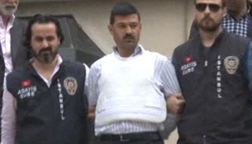 Can Dündara saldırıyla ilgili gözaltına alınan 5 kişi adliyeye sevkedildi Can Dündara saldırıyla ilgili gözaltına alınan 5 kişi adliyeye sevkedildi