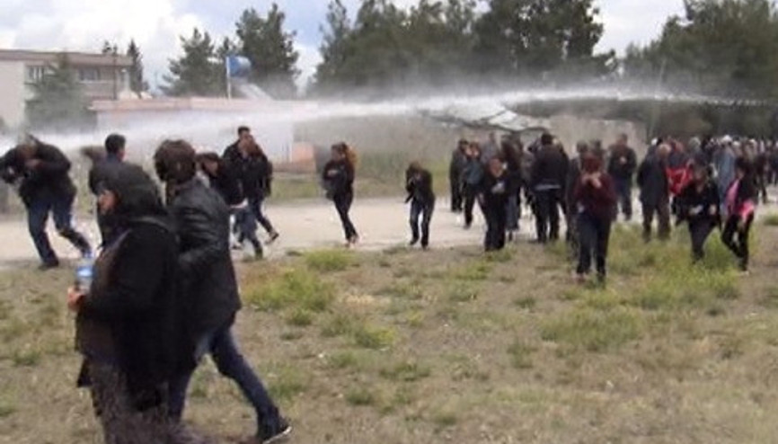 Kahramanmaraşta konteyner kent gerginliği: 18 gözaltı