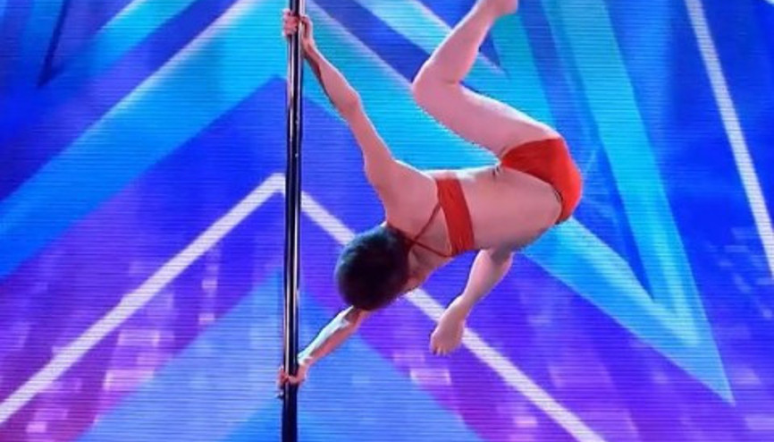 70 yaşında direk dansı yaptı