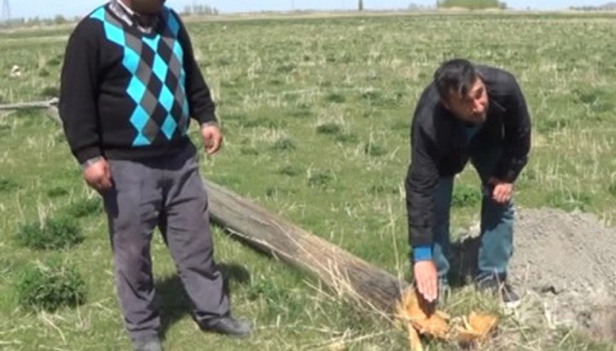 Mahkemelik oldukları köylüler karanlıkta bıraktılar Mahkemelik oldukları köylüler karanlıkta bıraktılar