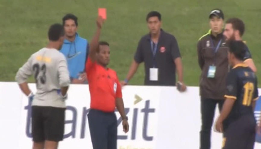 6 kırmızı kart 9 dakika uzatma